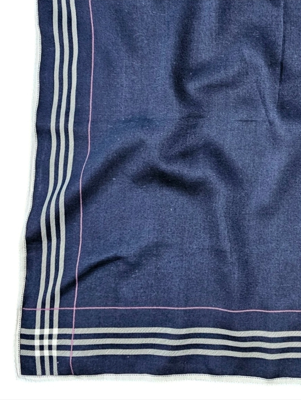 BURBERRY SCARF - Picture 5 of 12